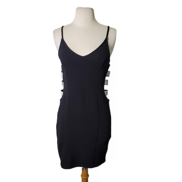 Mini Dress Almost Famous Backless Cutout Fitted Spaghetti Strap Black Dress NWOT - Picture 2 of 16